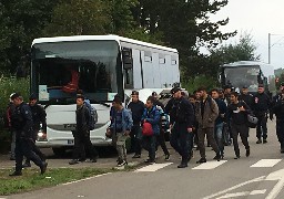 Grande-Synthe : évacuation en cours au camp de migrants