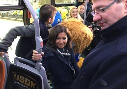 A Dunkerque, la maire de Paris, Anne Hidalgo teste les bus gratuits !