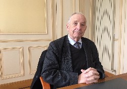 Le maire de Les Attaques rend son écharpe