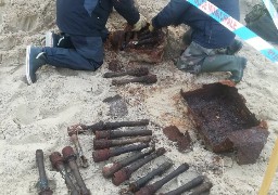 Oye-plage : des grenades allemandes détruites aux Escardines.