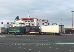 Calais : des migrants ont réussi à monter à bord d'un ferry samedi soir