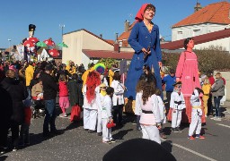 Des milliers de personnes ont applaudi le défilé du Carnaval à Berck sur mer.