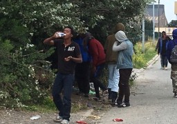 Calais : des rixes entre 150 et 200 migrants ont fait 4 blessés