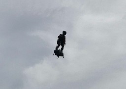 Jour J pour la traversée de la Manche par Franky Zapata en flyboard !