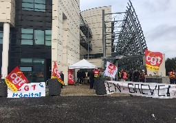 Les agents du service technique de l’hôpital de Calais en grève