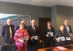 L’agglomération Grand Calais remet aux communes des boîtiers pédagogiques «qualité de l’air» 