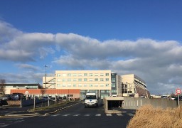 Un mariage à l’hôpital de Calais