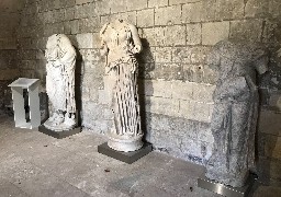 A Abbeville, 3 statues restaurées sont désormais installées dans le hall du musée Boucher-de-Perthes