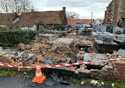 Plusieurs dizaines de tombes du cimetière de Bouin-Plumoison saccagées. 