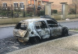 Encore une voiture incendiée cette nuit à Calais 