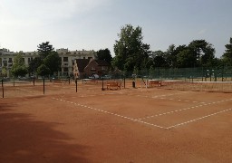 Touquet: le centre tennistique a rouvert avec des conditions particulières