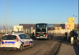 Evacuation de migrants ce matin zone des Dunes à Calais