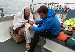 Julien Barbeau abandonne sa traversée de la Manche à la nage