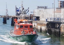 Leur embarcation tombe en panne, 4 migrants secourus par la SNSM au large de Calais  