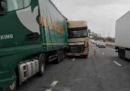 Calais: accident entre deux camions ce midi sur l'A16