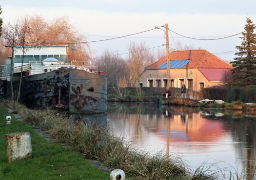 Par vengeance, 7 mineurs et un majeur de Guînes poussent un homme dans le canal !