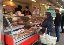 Par -5 degrés, les habitués se rendent quand même sur les marchés !