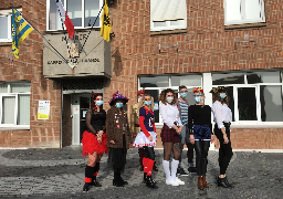 A Cappelle-la-Grande, les agents de la mairie se sont déguisés au bureau pour mardi gras !