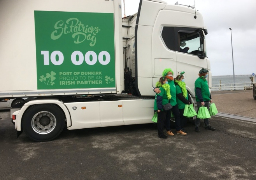 Le port de Dunkerque a fêté la Saint-Patrick avec le 10 000ième camion en partance pour  l'Irlande !