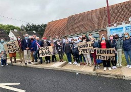 Mobilisation contre la fermeture d’une classe de maternelle à Tournehem-sur-la-Hem 