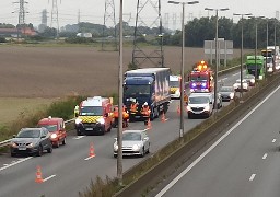 A16/Bourbourg : un accident entre plusieurs véhicules fait un blessé léger