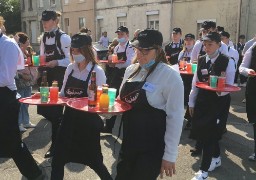  152 professionnels de la restauration ont participé à « la marche aux plateaux Noël Devey ».