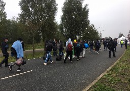 Evacuation de camps de migrants à Calais ce matin