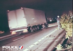 Calais/migrants : tentative de barrage déjouée cette nuit sur la rocade par les policiers