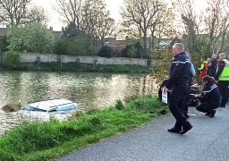 Bourbourg : un automobiliste sauvé des eaux par les pompiers