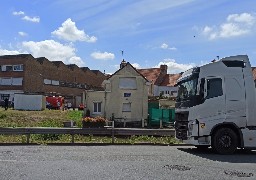 Bourbourg: un chauffeur routier sauve une septuagénaire qui avait sauté dans le canal