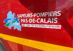 Une maison ravagée par les flammes à Guînes 