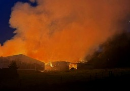 Le Parcq : un bâtiment agricole ravagé par les flammes hier soir