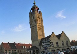 Deux gites insolites dans le beffroi de Bergues !