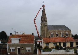  Le clocher de l’église de Coulogne en travaux pour mettre fin aux infiltrations