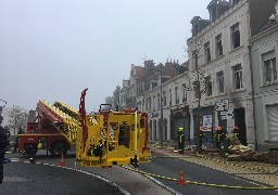 A Calais, le feu se déclare dans un immeuble vide boulevard Pasteur dimanche matin.