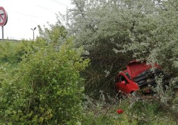 A16 : sortie de route impressionnante à hauteur de Saint Folquin