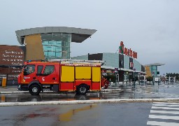 Auchan Calais évacué en raison d’un colis suspect