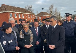 Calais sera doté d’un nouveau commissariat, d’un cantonnement de CRS et de renforts d’officiers de police judiciaire 