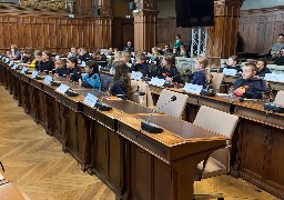 Calais : installation officielle du nouveau conseil municipal des enfants