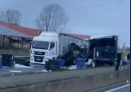 L'A25 est rouverte à la circulation en direction de Lille après un accident à Quaëdypre.