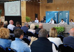 A Calais, lancement de la concertation sur la requalification de la place du théâtre et ses abords