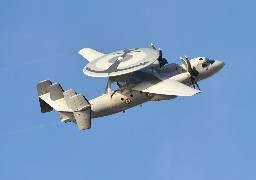 Vendredi après-midi, un Hawkeye de la Flotille 4F de la Marine Nationale survolera Berck sur mer