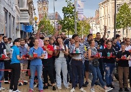 Calais : record pour la marche des garçons de café avec près de 300 dossards rendus à l’arrivée. 