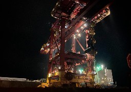 Visitez le port de Dunkerque en bus avec d'anciens professionnels... 