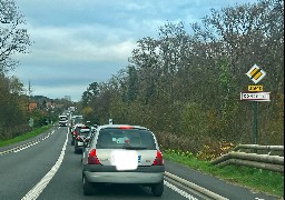 Fermeture de l'A16 et accident : le réseau secondaire saturé dans le Boulonnais ce jeudi après-midi