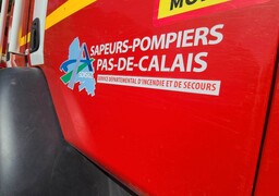 Calais: un migrant entre la vie et la mort après une rixe à l'arme blanche