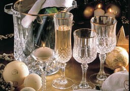 Cristallerie d'Arc : Le plan de reprise validé, mais plus de 700 postes vont disparaître.