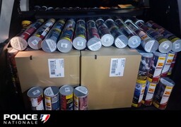 Boulogne-sur-Mer : après un simple contrôle routier, la police découvre 583 pots de tabac, un butin