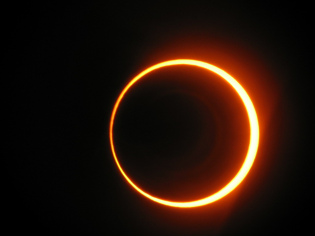 Lumière sur l'éclipse qui se produira ce matin avec le club d'astronomie du littoral !